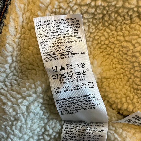 Levi's Sherpa Trucker Jacket - Picture 3 of 3